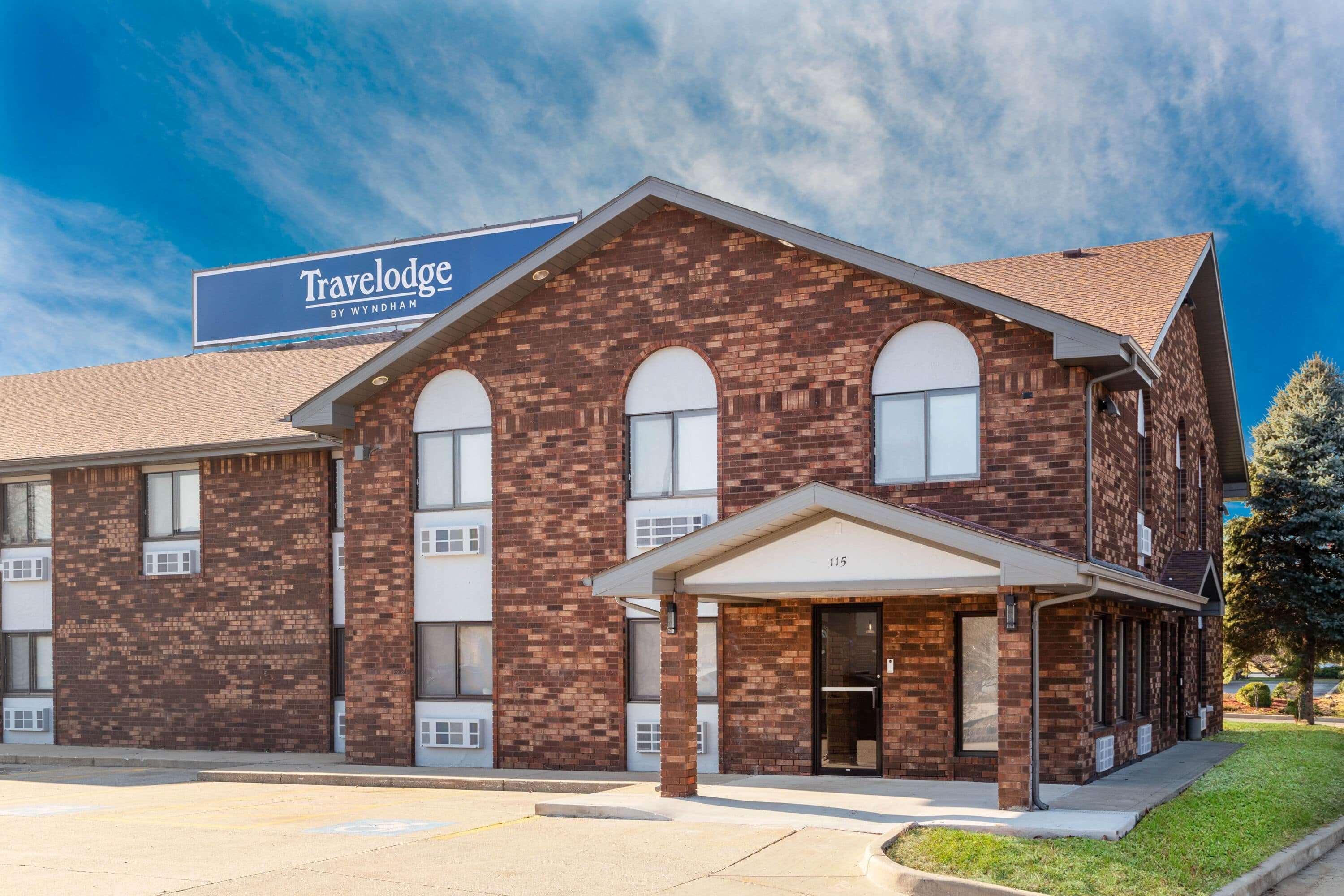 Travelodge By Wyndham Элкхарт Экстерьер фото