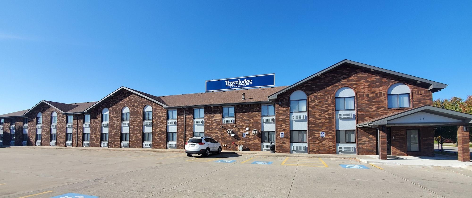 Travelodge By Wyndham Элкхарт Экстерьер фото